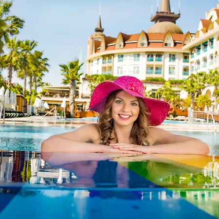 Crown Palace Ultra ホテル シダ