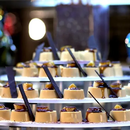 Crown Palace Ultra 5* シダ