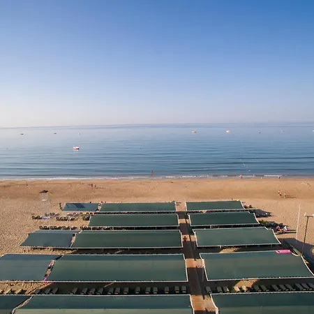 Hotel Crown Palace Ultra