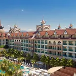 Crown Palace Ultra Отель 5*