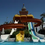 Отель Crown Palace Ultra Сиде