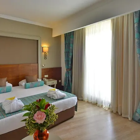 Ξενοδοχείο Crown Palace Ultra 5*