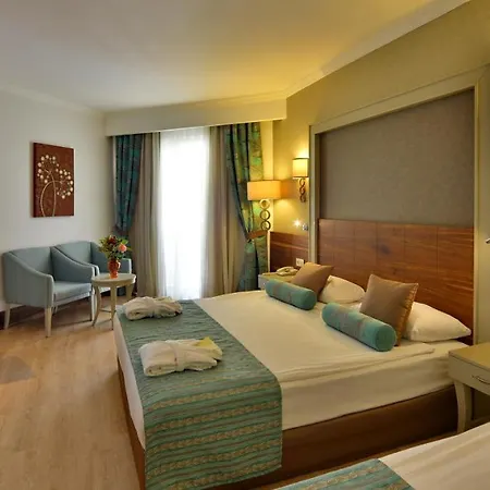 Crown Palace Ultra Side