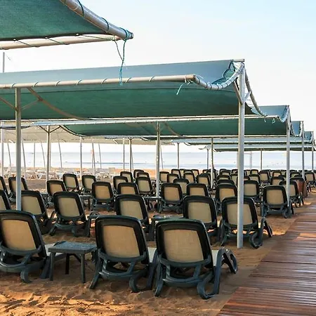 Crown Palace Ultra Hotel