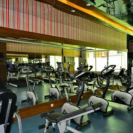 Crown Palace Ultra Hotel 5*