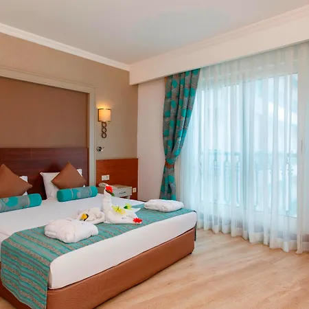 Crown Palace Ultra 호텔