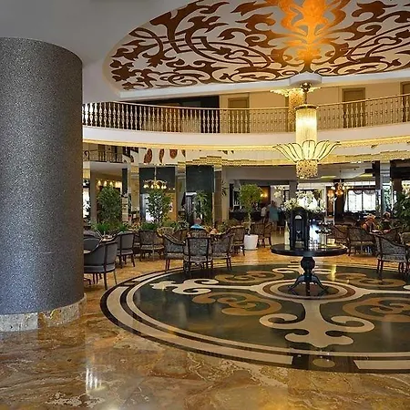 Crown Palace Ultra 5* סייד