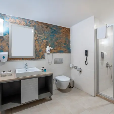 Crown Palace Ultra 5*