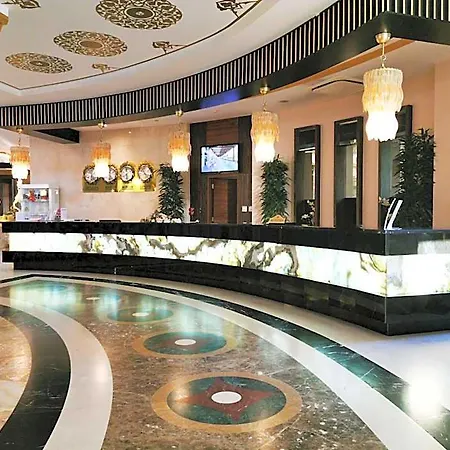 Crown Palace Ultra Hotel 5*