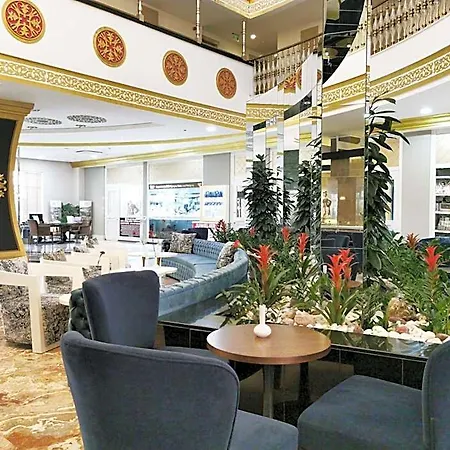 Hotel Crown Palace Ultra