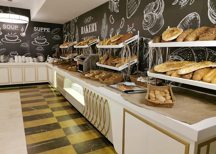 Crown Palace Ultra Szálloda