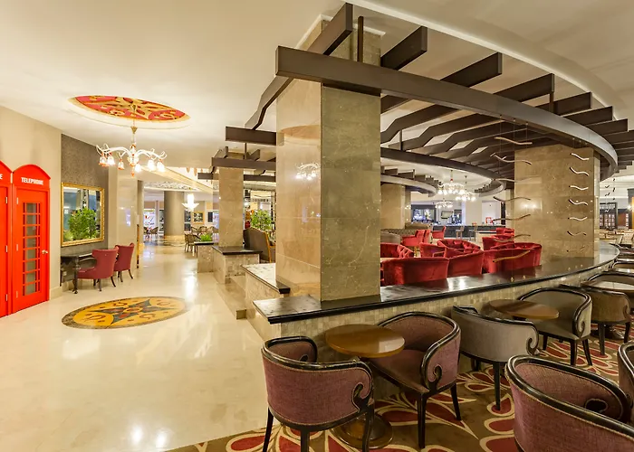 Szálloda Crown Palace Ultra