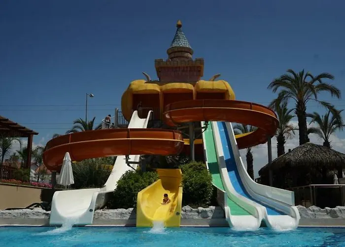 Szálloda Crown Palace Ultra Side